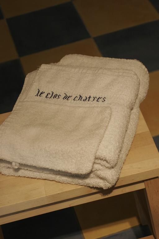 Le Clos De Chatres Oisly ภายนอก รูปภาพ