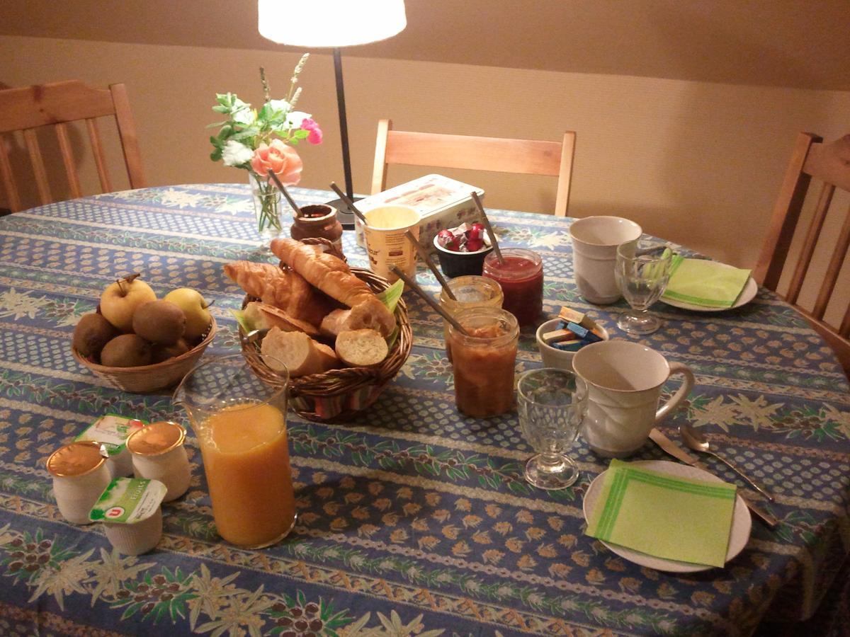 Le Clos De Chatres Oisly ภายนอก รูปภาพ
